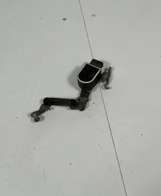 BMW 5 F10 F11 Headlight/headlamp level sensor 6860843