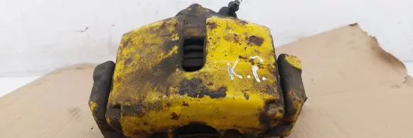 Volkswagen PASSAT B6 Front brake caliper