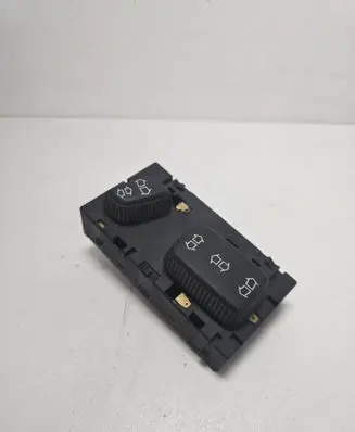 BMW 7 E38 Front door seat control surround trim 61318360833