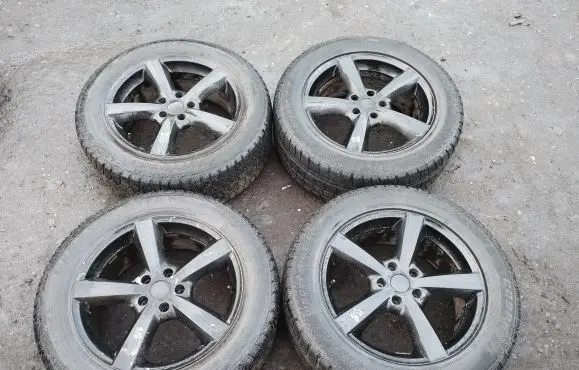 Hyundai Santa Fe R18 alloy rim 