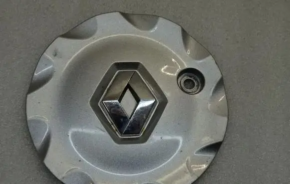 Renault Megane II R13 wheel hub/cap/trim 