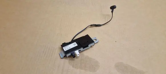 Opel Insignia A Aerial antenna amplifier 421251063 20940242