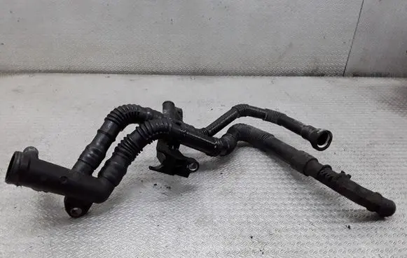 Ford Focus Engine coolant pipe/hose 9647768980