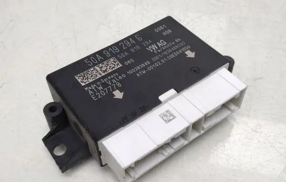 Seat Leon (5F) Parking PDC control unit/module 5QA919294G 5QA919294