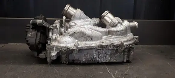 Volkswagen Golf VIII Water pump 05e121117g