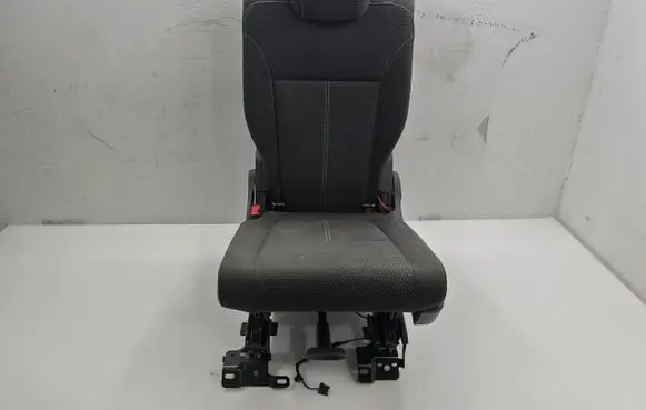 Opel Zafira C Second row seats 