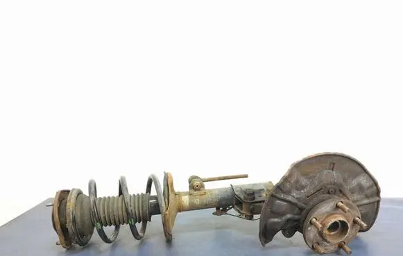 Toyota Corolla Verso E121 Front wheel hub spindle knuckle