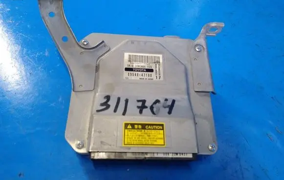 Toyota Prius (XW20) Central body control module 8954047100