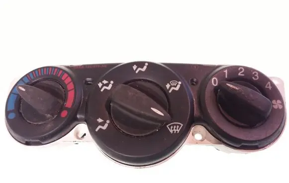 Ford Focus Climate control unit 98AB18C419AE
