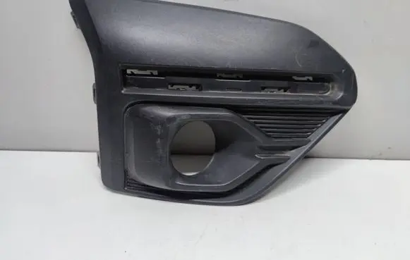 Dacia Sandero III Front bumper lower grill Eabm261a29