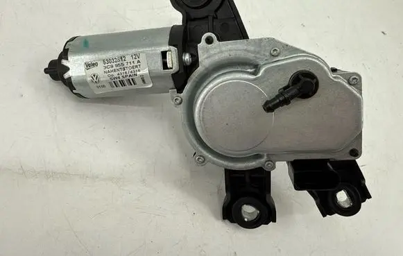 Volkswagen PASSAT B6 Rear window wiper motor 3C9955711A
