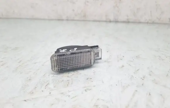 Audi A6 S6 C6 4F Other interior light 4B0947415A