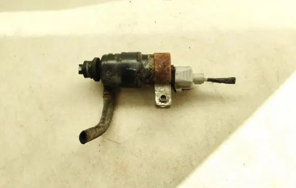 Subaru Outback Windscreen/windshield washer pump