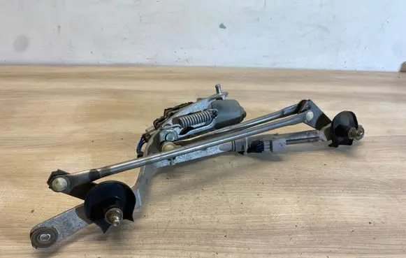 Toyota Auris 150 Front wiper linkage and motor 8511002190 1593000731