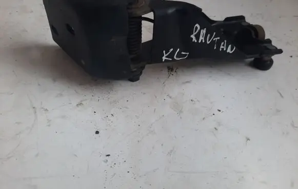 Volkswagen Routan Sliding door middle roller runner 05020673AC
