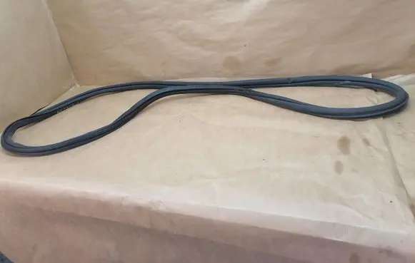 Rubber seal rear door