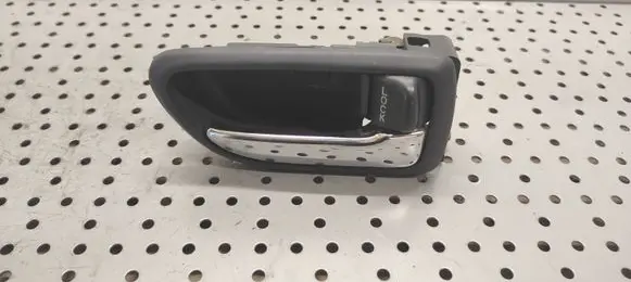 Subaru Legacy Front door interior handle