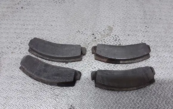 Lada Niva Brake pads (front) 