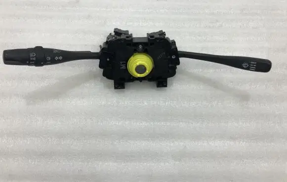 Nissan NP300 Wiper turn signal indicator stalk/switch