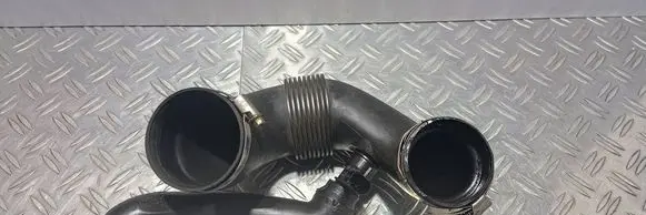 Mercedes-Benz ML W163 Turbo air intake inlet pipe/hose A6120940308 9833328