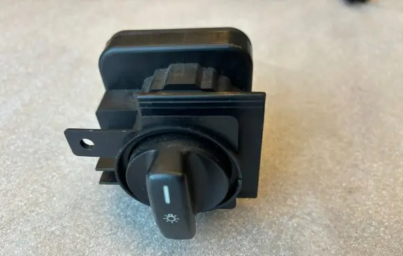 Mercedes-Benz A W169 Light switch 1695452704 A1695452704