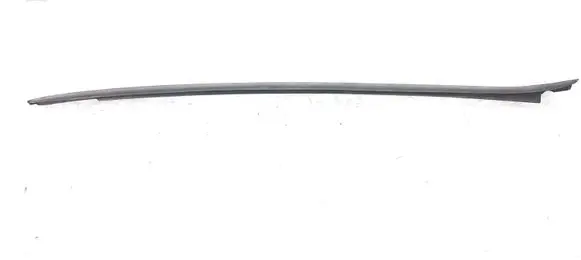 Volkswagen Touareg II Windshield trim