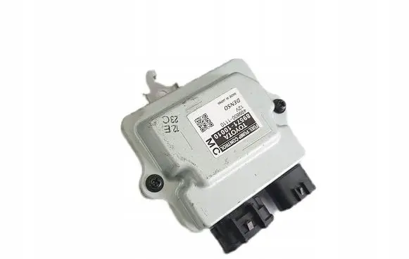 Toyota Yaris Fuel injection pump control unit/module 8957110010