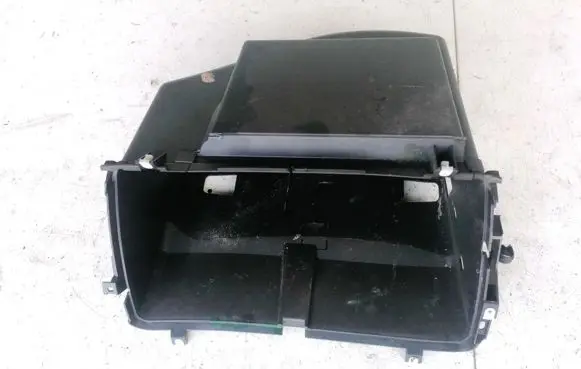 Peugeot 206 Glove box N3320