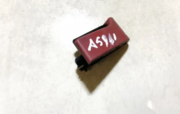 Mercedes-Benz C W202 Engine bonnet (hood) release handle