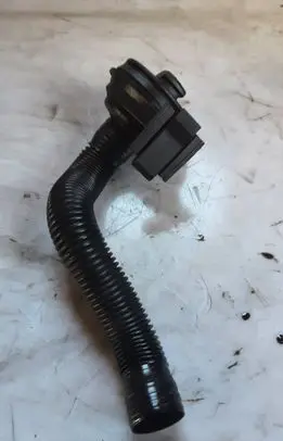 Audi Q7 4M Oil fill pipe 4M0115301