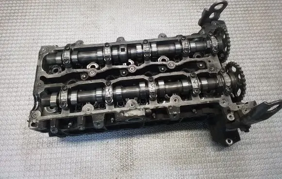 Mercedes-Benz Sprinter W906 Engine head R651016