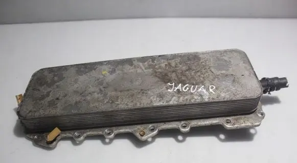 Jaguar XJ X351 Engine oil radiator 