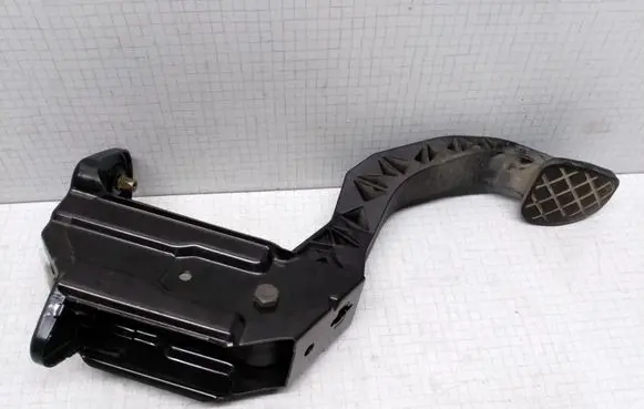 Clutch pedal