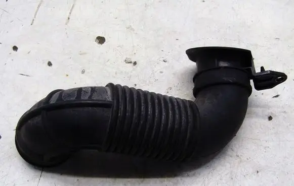 Suzuki SX4 S-Cross Air intake hose/pipe 238575