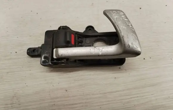 Rear door interior handle