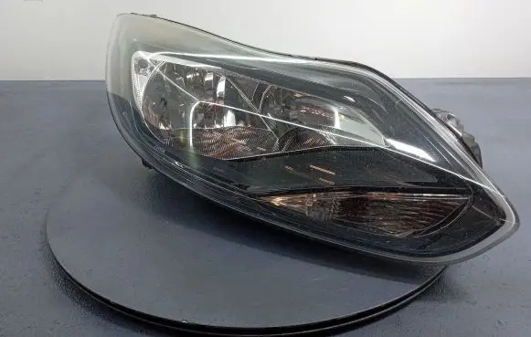 Ford Focus Headlight/headlamp BM51-13W029-CJ