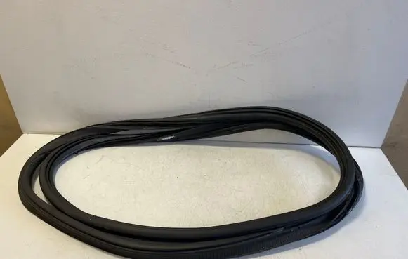 Ford Galaxy Trunk rubber seal (body) 