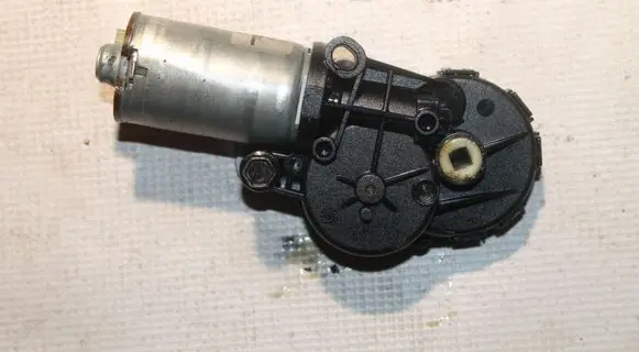 Volvo S60 Seat adjustment motor 30761806