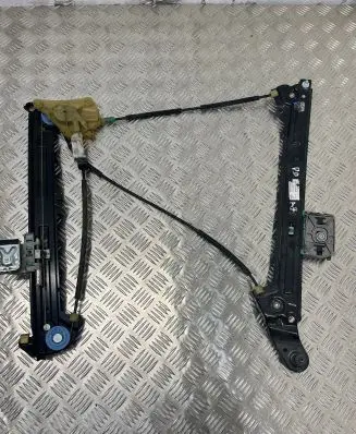 Audi A7 S7 4G Front door electric window regulator 4G8837462A 4G8837462B