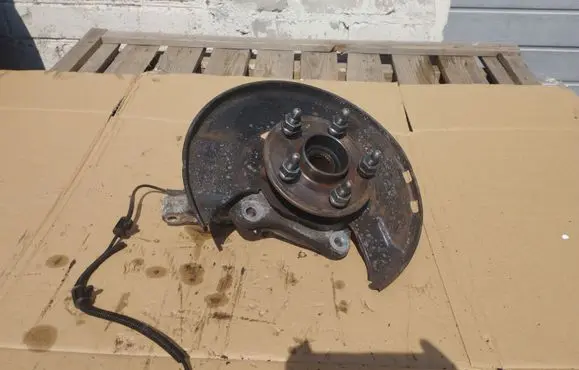 Opel Insignia A Front wheel hub
