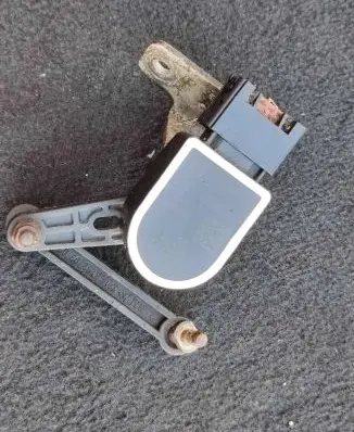 Rear air suspension level height sensor