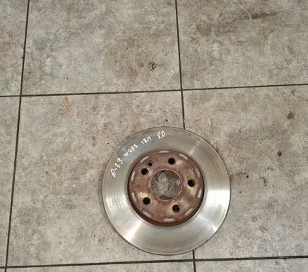 Mercedes-Benz Vito Viano W447 Front brake disc A6394210012