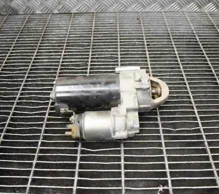 BMW 5 F10 F11 Starter motor 0001115069 7801203