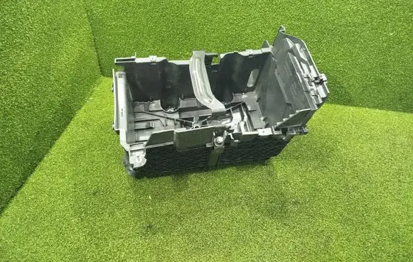Renault Trafic III (X82) Battery box tray 244465684R M0U023704 GE0066640