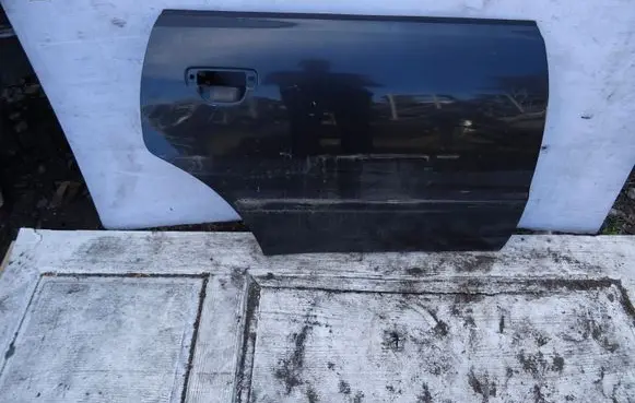 Audi A4 S4 B5 8D Rear door