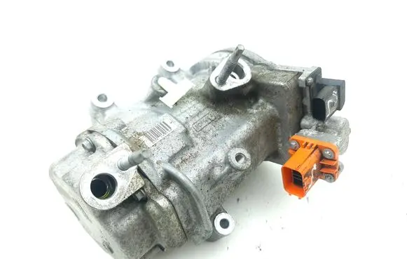 Ford Kuga III Air conditioning (A/C) compressor (pump) LX6A19D623AD