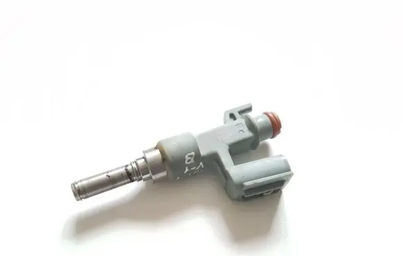 Toyota RAV 4 (XA50) Fuel injector 2325025020 261192702