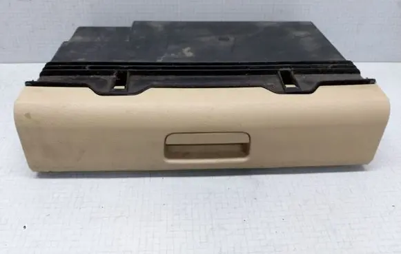 Volkswagen Touran I Glove box set 