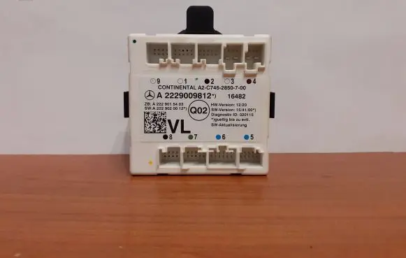 Mercedes-Benz GLC X253 C253 Door control unit/module 3033 A2229009812