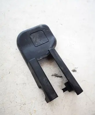 Ford Mustang VI Front driver seat rail trim FR3B63617D17 FR3B63629B04